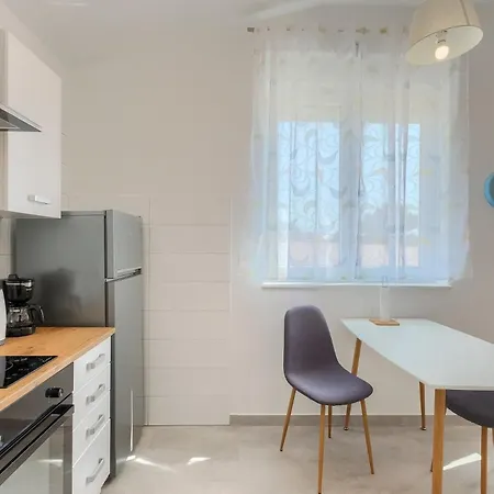 Family-friendly With Swimming Pool - 20909 Apartament *