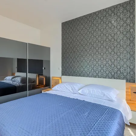 Apartman Family Friendly With A Swimming Pool - 20909 *
